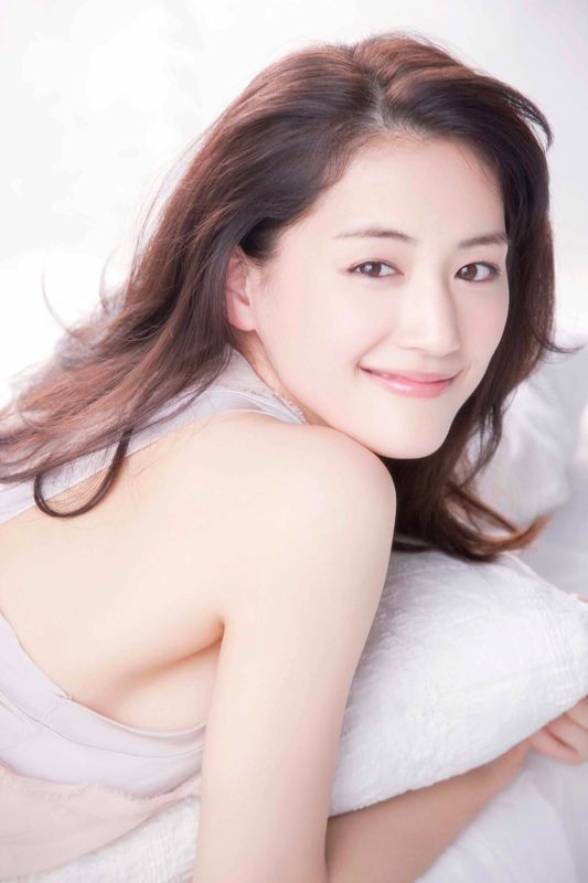 绫濑遥  