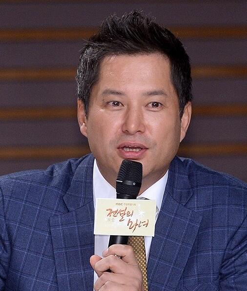 金汤匙黄泰勇