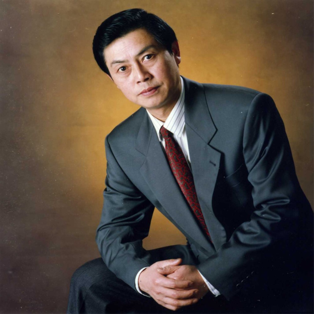 黄新德