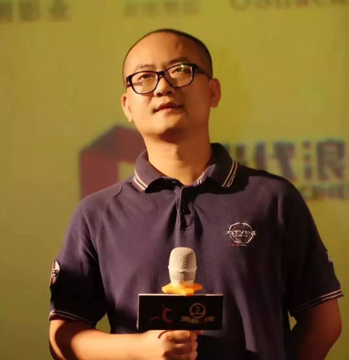 万鹏