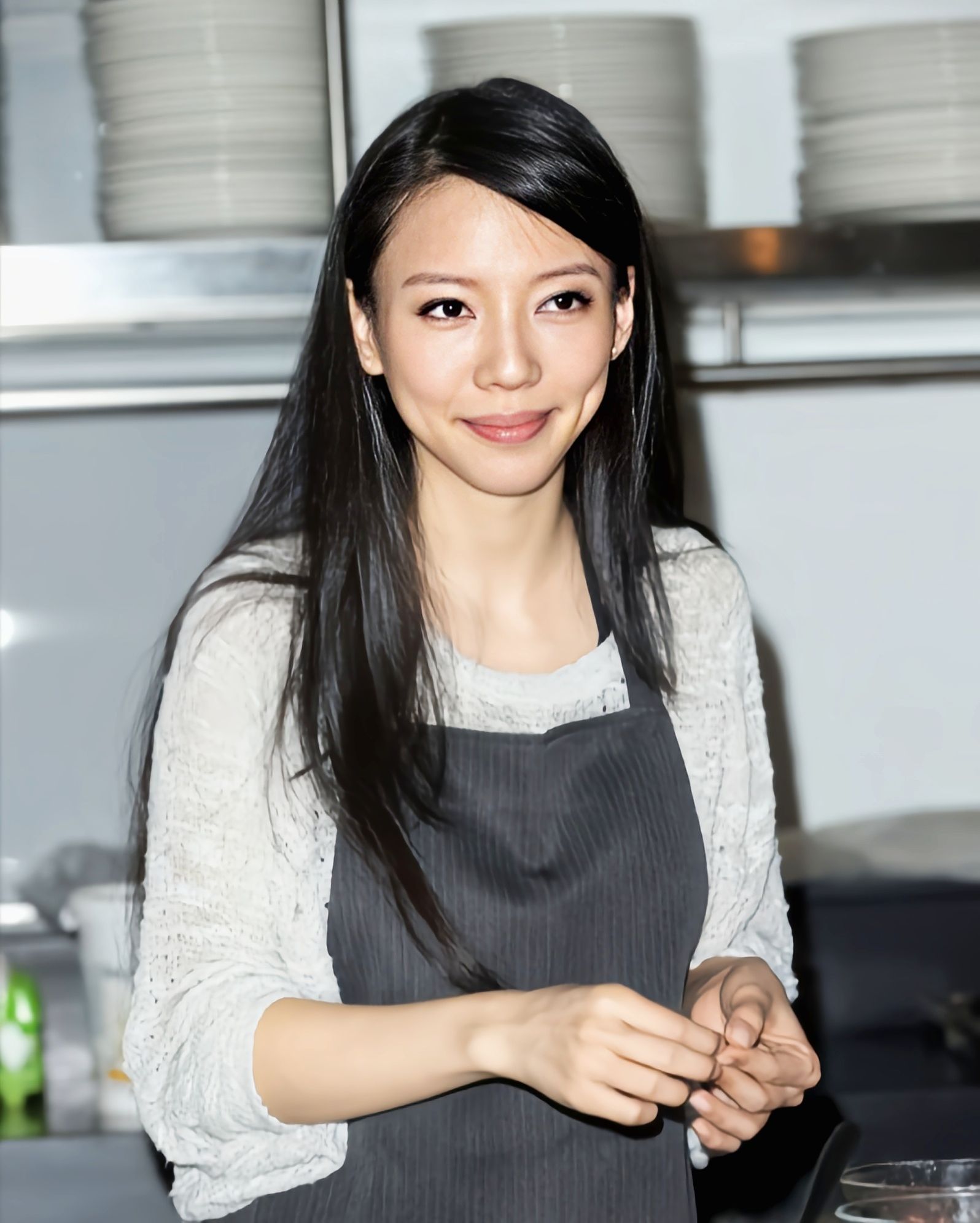 李靓蕾  