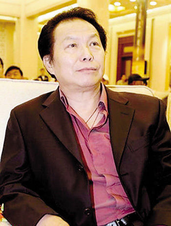 黄健中